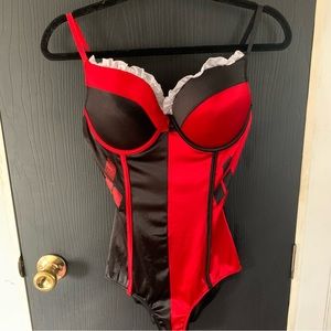 Batman Harley Quinn Under-girl Halloween Costume Large One Piece Red and Black